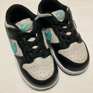 Nike Kids Black, White & Teal Low-Top Sneakers